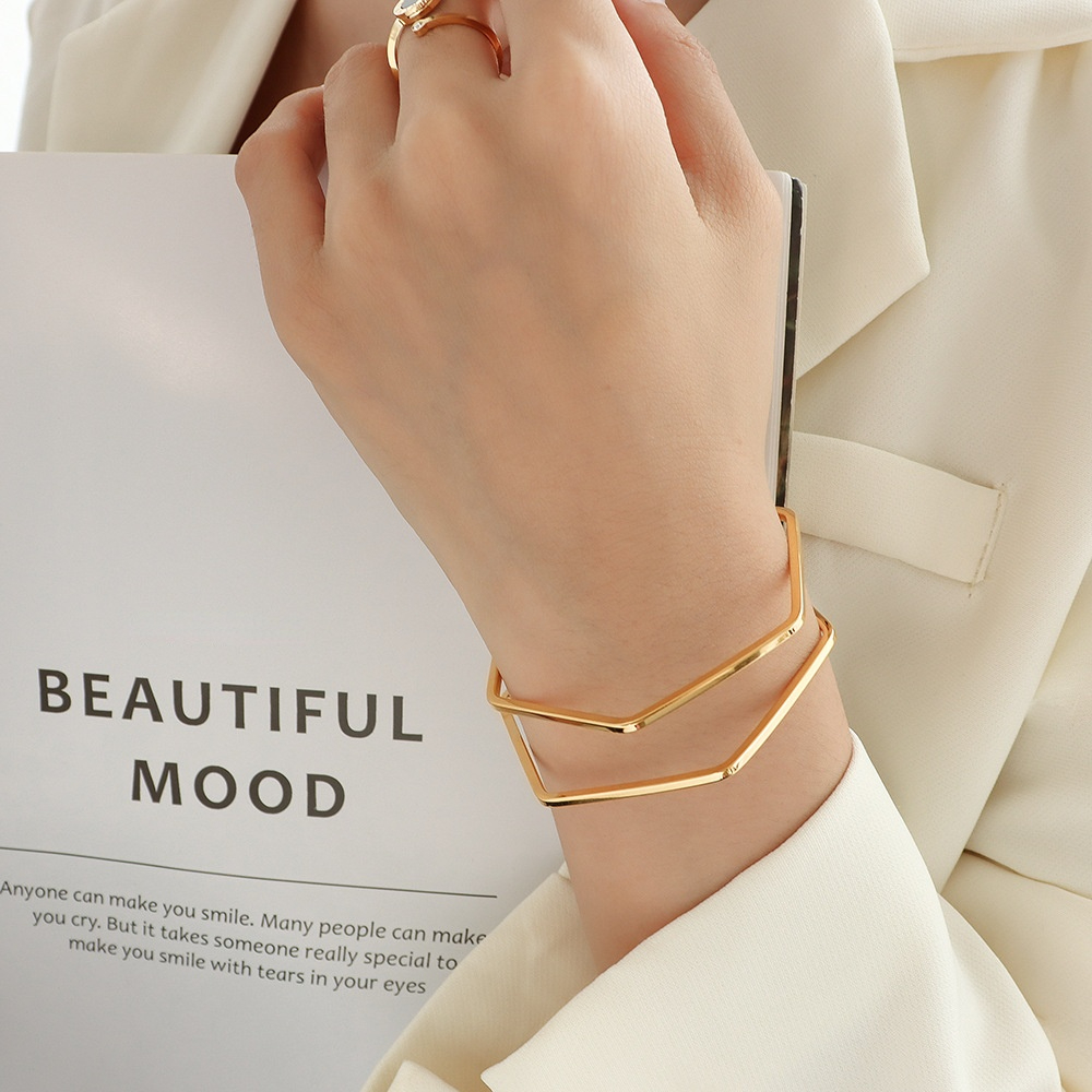 Double Layer Asymmetric Prominent Cuff Bracelet