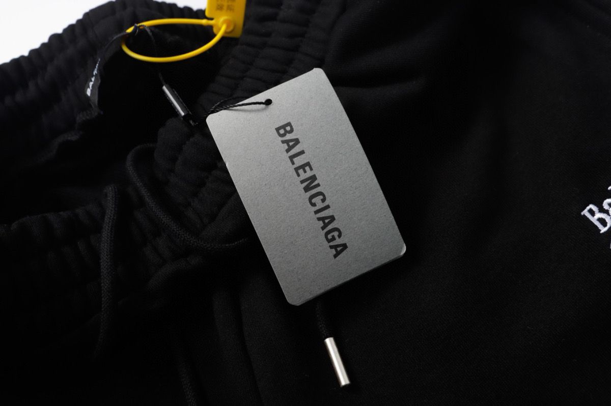 L0EWE ウェーブ刺繍ロゴショーツ【 50％割引+送料無料】