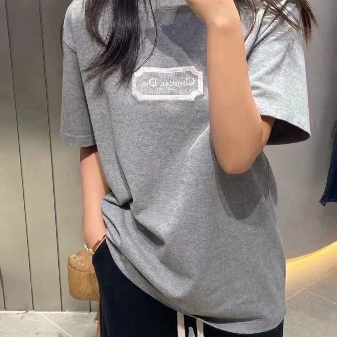 Dl0R 文字刺繍ラウンドネックTシャツ【 50％割引+送料無料】