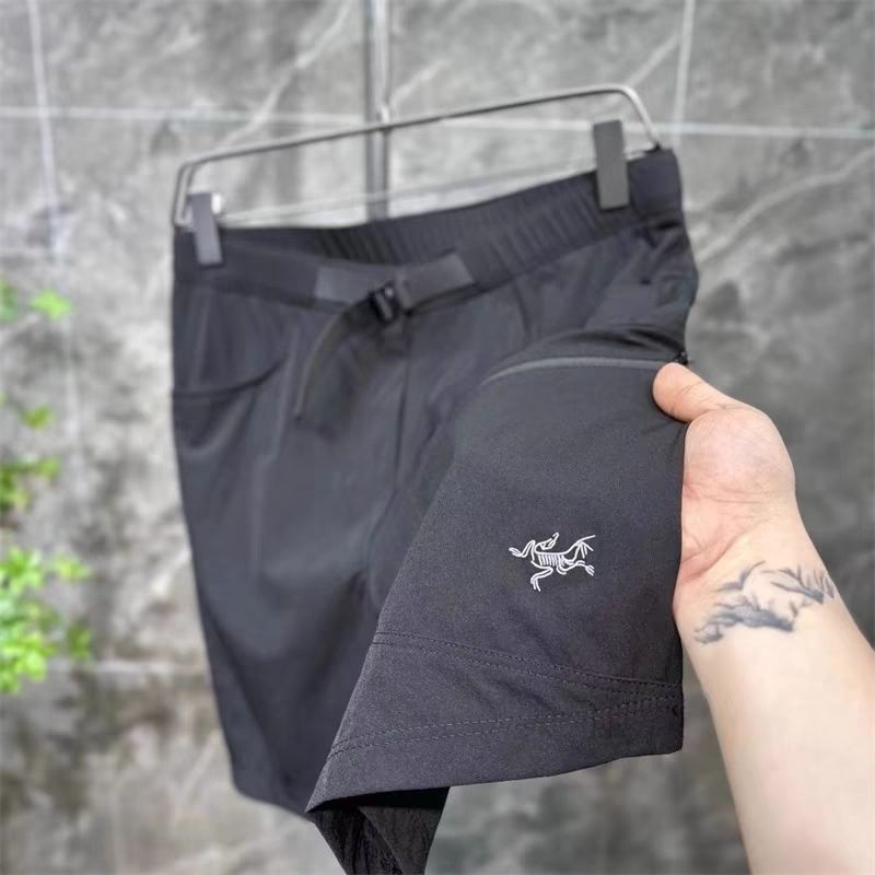 ARCTERYX  モノグラム刺繍ショートパンツ【 50％割引+送料無料】