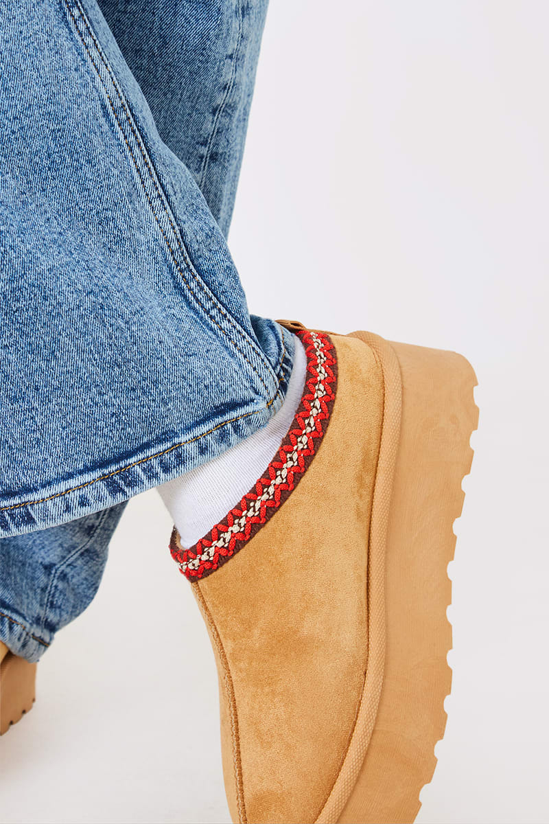 Aztec Style Platform Flat Shoes