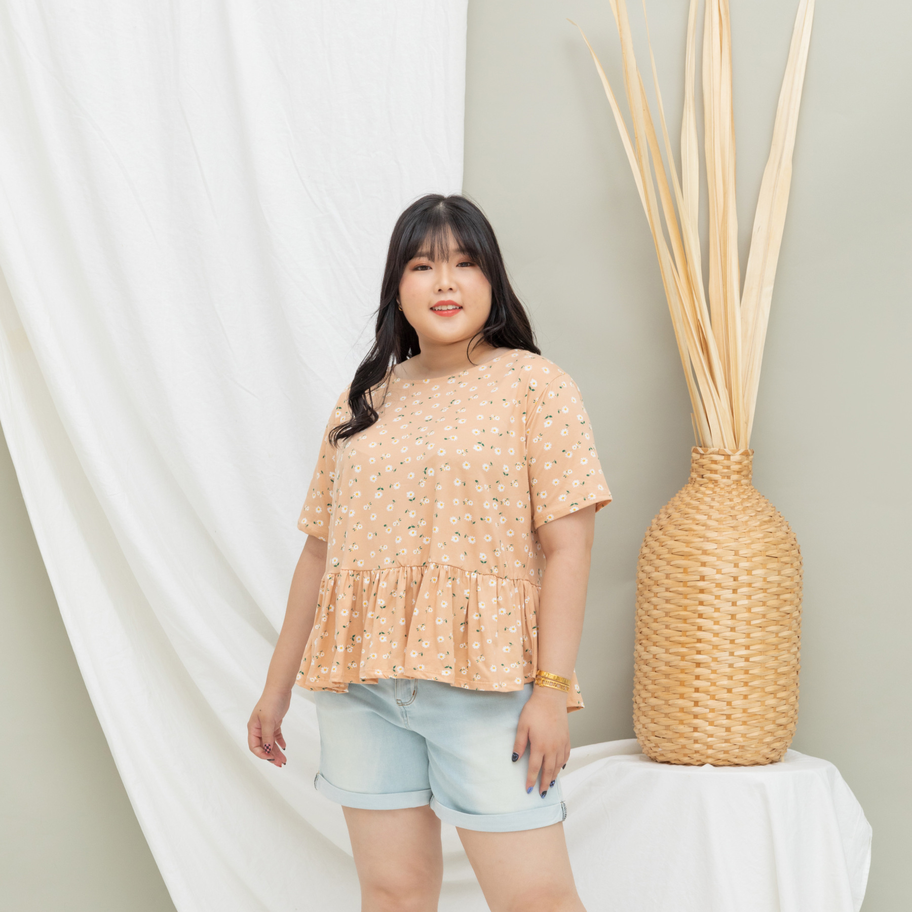 QUINCY LANDY TOP - NUDE FLORAL-Juneoesque-Plus Size Clothing
