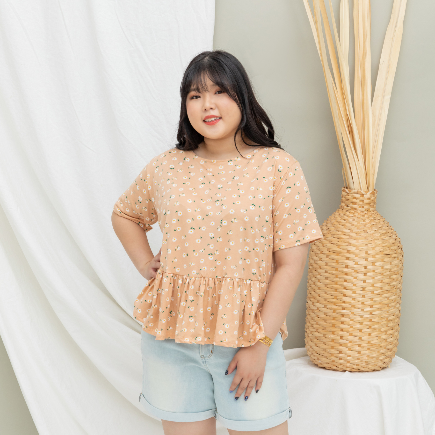 QUINCY LANDY TOP - NUDE FLORAL-Juneoesque-Plus Size Clothing