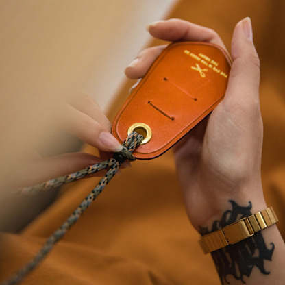 美式防丟防滑便攜眼鏡墨鏡掛繩頭層牛皮阿美哢嘰項鍊-Retro's Wear