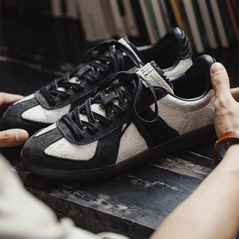絲綢德訓男夏季新款小眾復古國潮風休閒運動百搭平底低幫板鞋-Retro's Wear