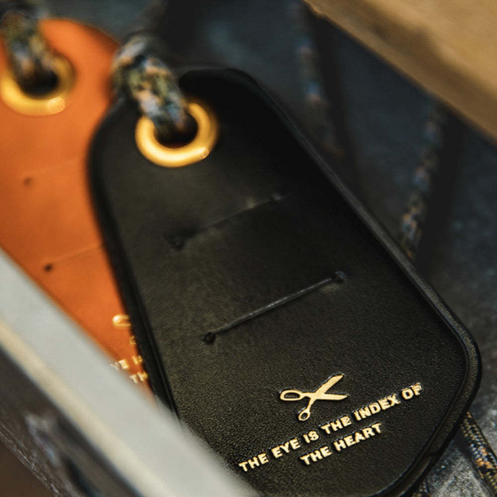 美式防丟防滑便攜眼鏡墨鏡掛繩頭層牛皮阿美哢嘰項鍊-Retro's Wear