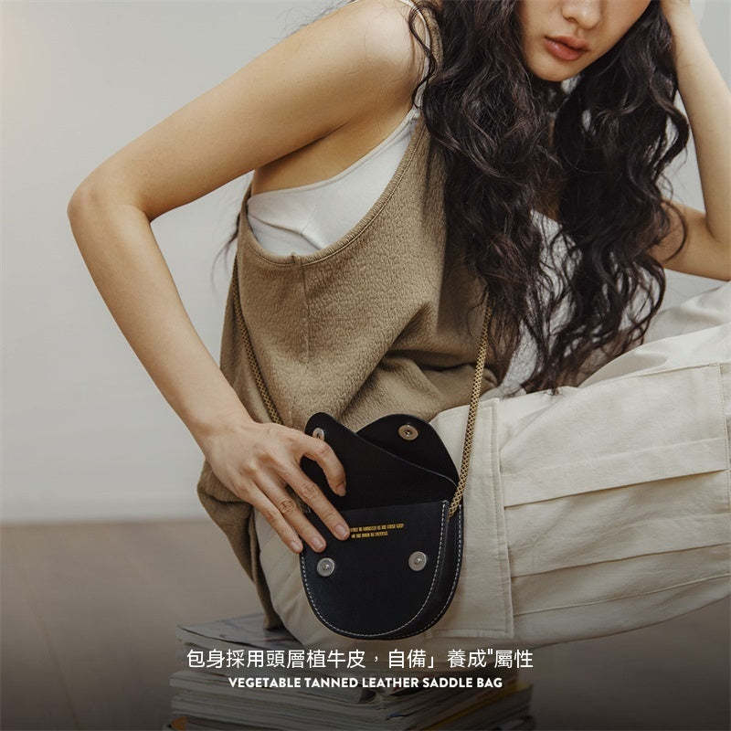 頭層牛皮馬復古鞍包百搭耳機斜挎包口紅零錢鑰匙迷你小包包-Retro's Wear