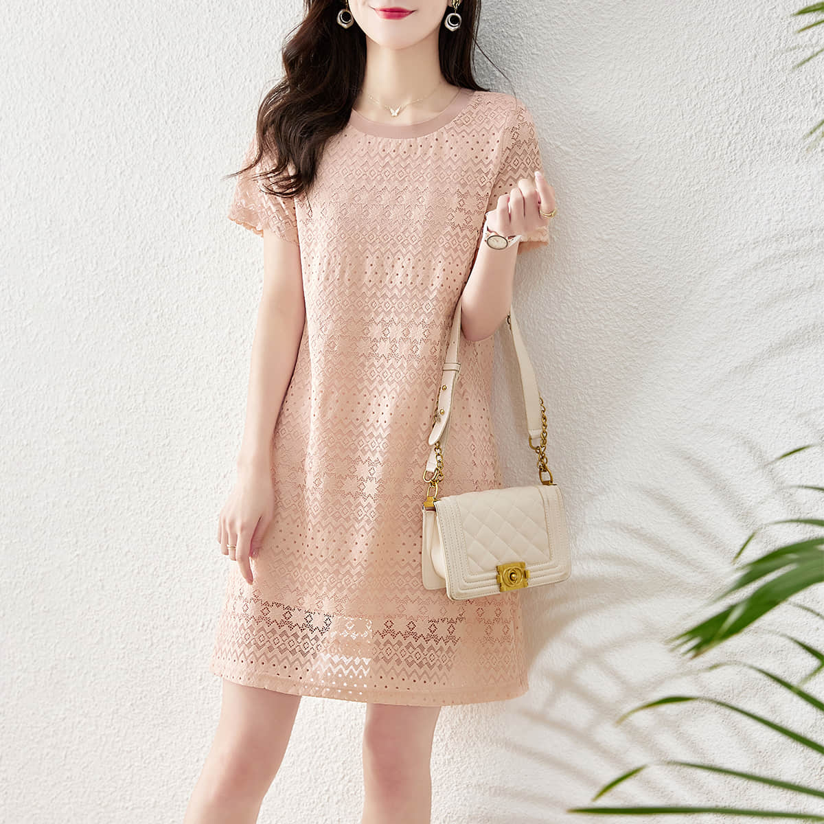 民族風鏤空刺繡提花圓領洋裝