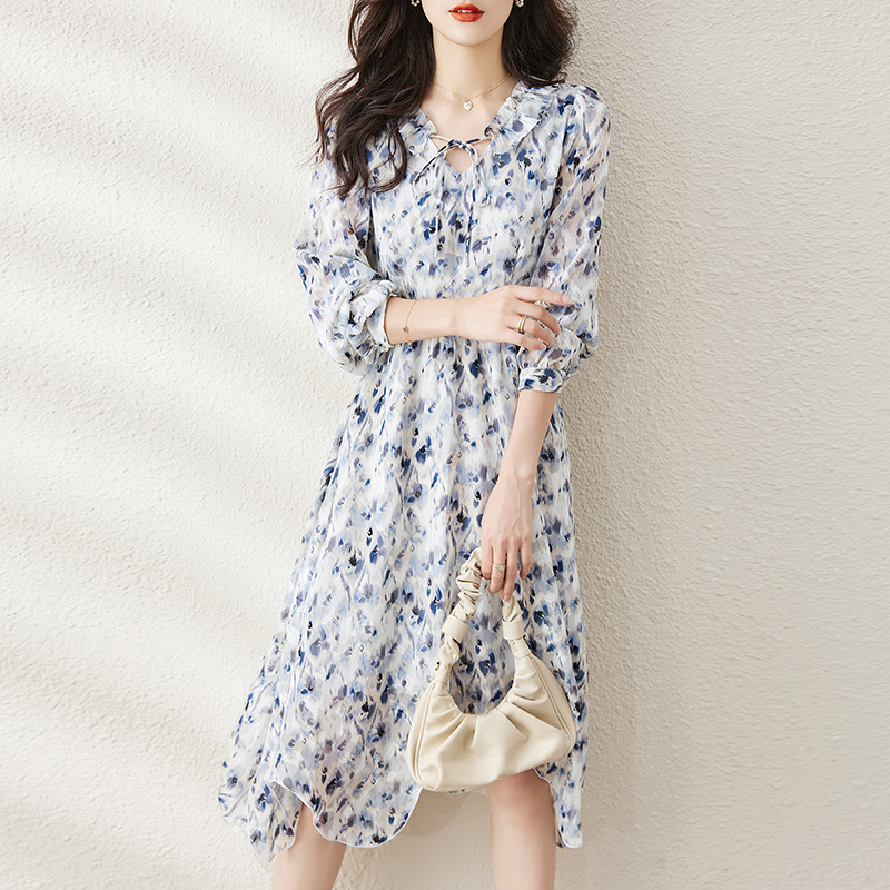 森係不規則V領水墨印花洋裝