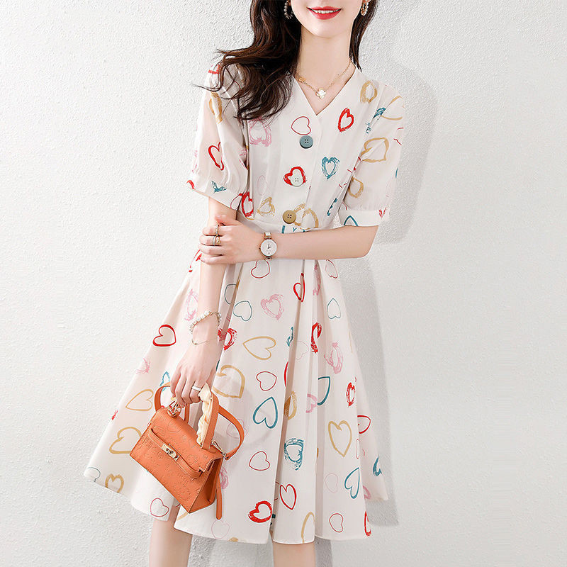 韓版簡約愛心印花V領短袖連身裙