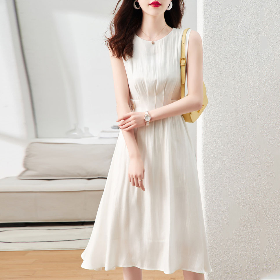 法式純色圓領修身無袖連身裙