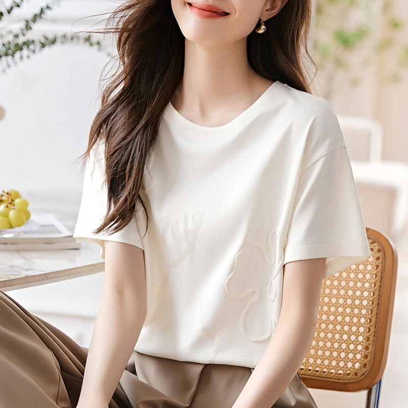 休閒通勤立體繡花圓領短袖T恤