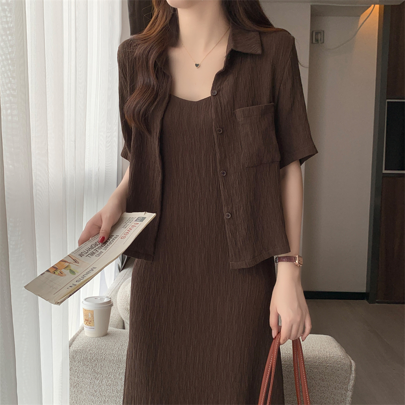 百搭肌理感短袖襯衫吊帶裙兩件套