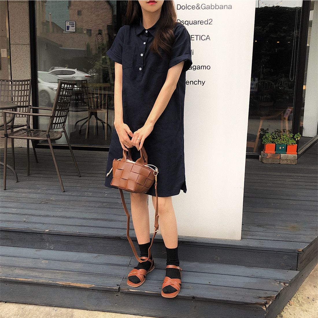 簡約純色翻領亞麻洋裝