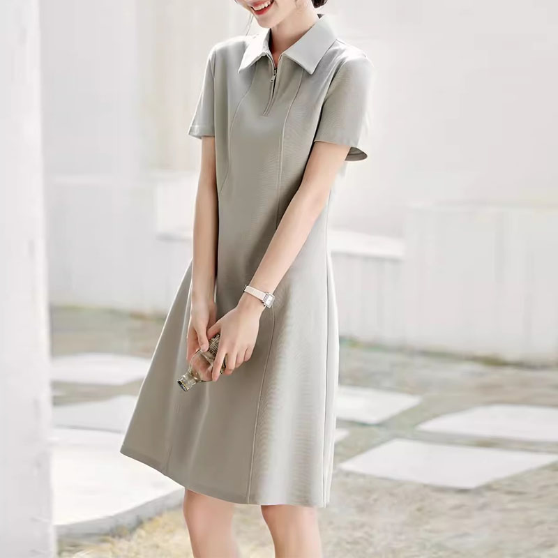 簡約修身顯瘦Polo領連身裙
