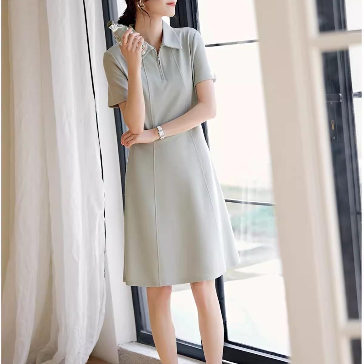 簡約修身顯瘦Polo領連身裙