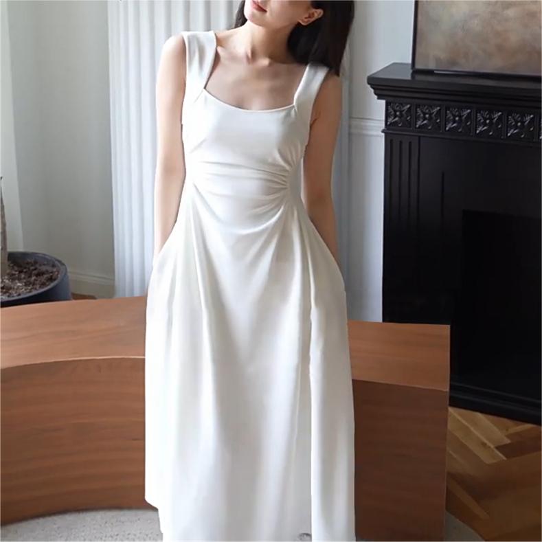 氣質赫本風收腰A字吊帶洋裝