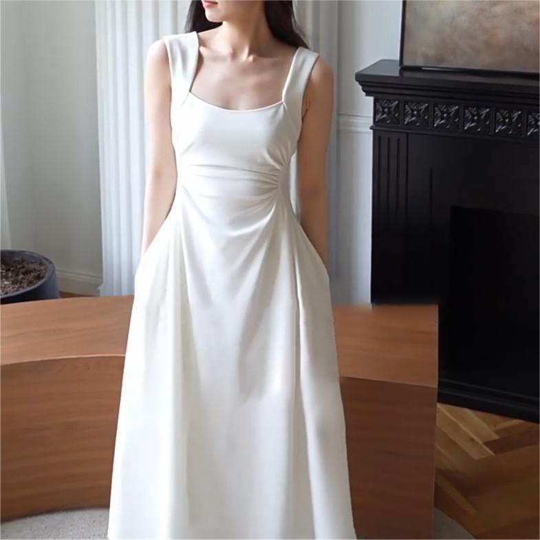 氣質赫本風收腰A字吊帶洋裝