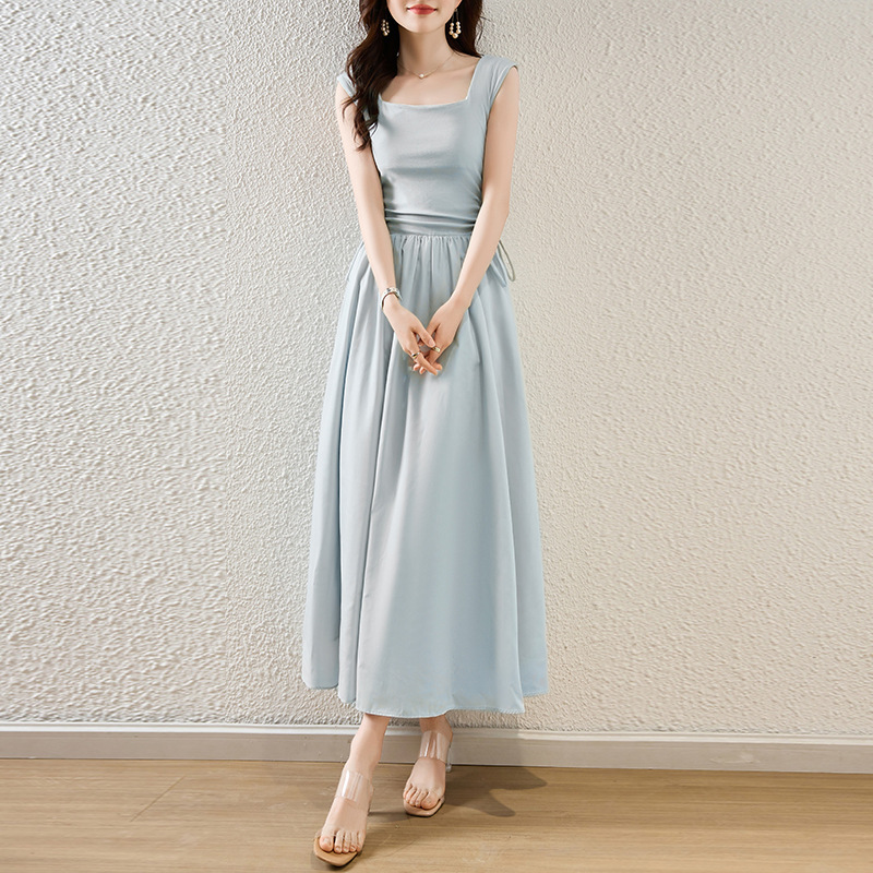 森繫甜美方領修身抽繩設計連身裙