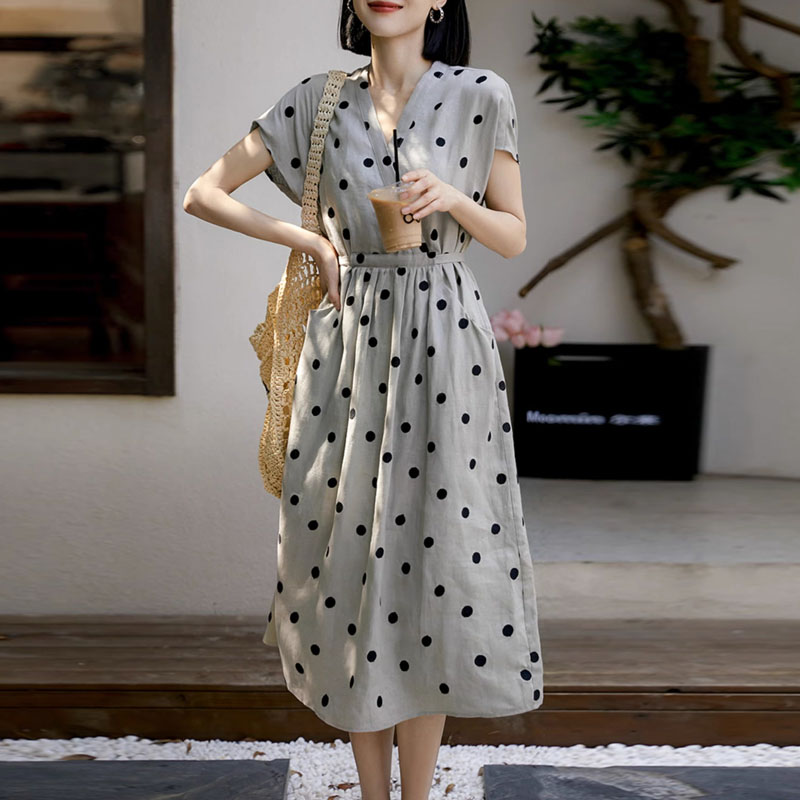藝術復古波點V領收腰連身裙