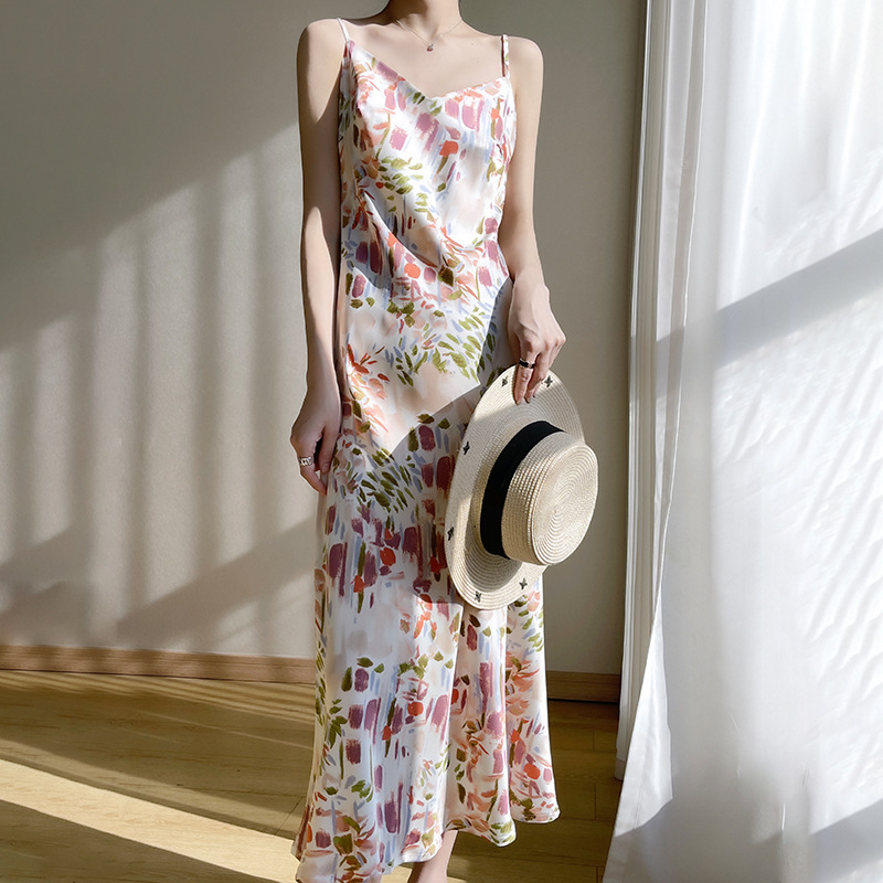 氣質印花緞面吊帶V領連身裙