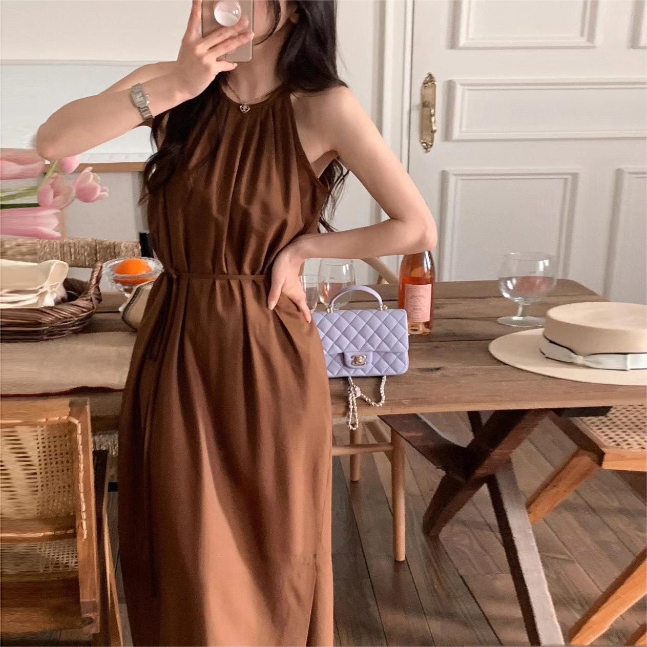 度假風掛脖露肩收腰開叉連身裙