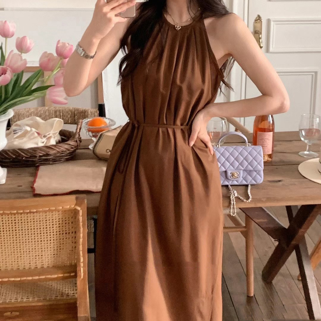 度假風掛脖露肩收腰開叉連身裙