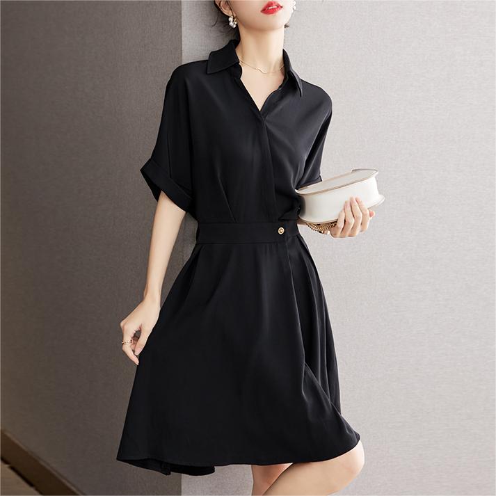 法式純色翻領收腰連身裙