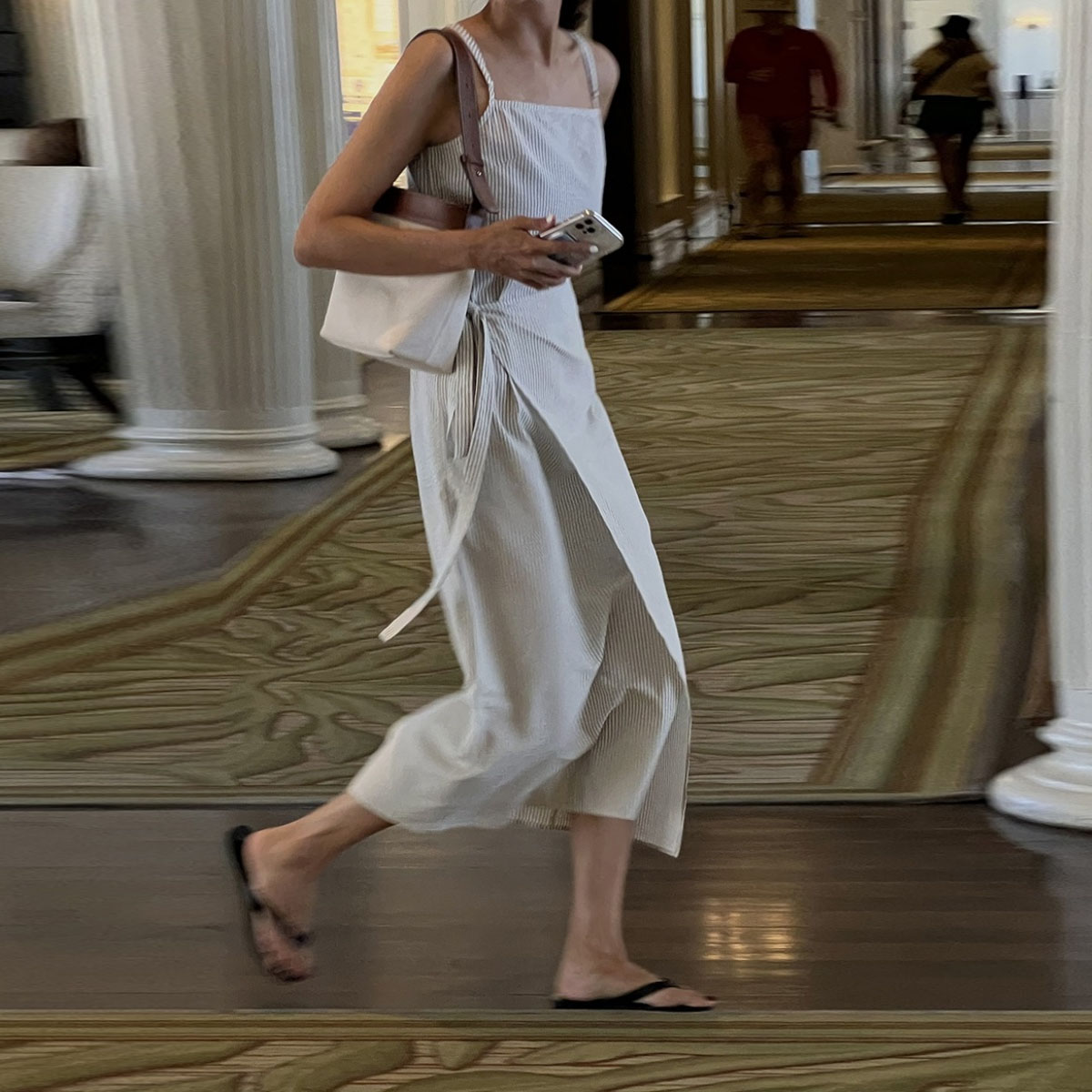 法式綁帶吊帶條紋連身裙