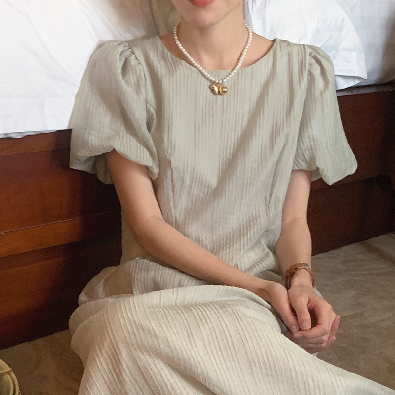 復古圓領泡泡袖收腰連身裙