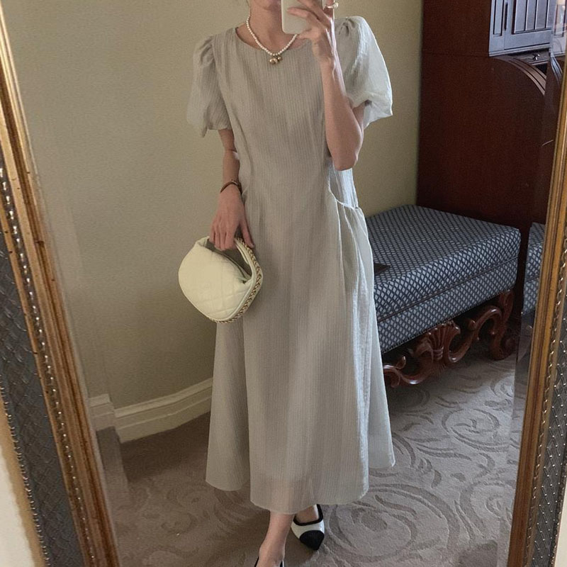 復古圓領泡泡袖收腰連身裙