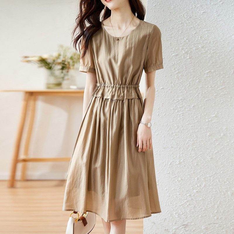 氣質圓領短袖收腰A字洋裝