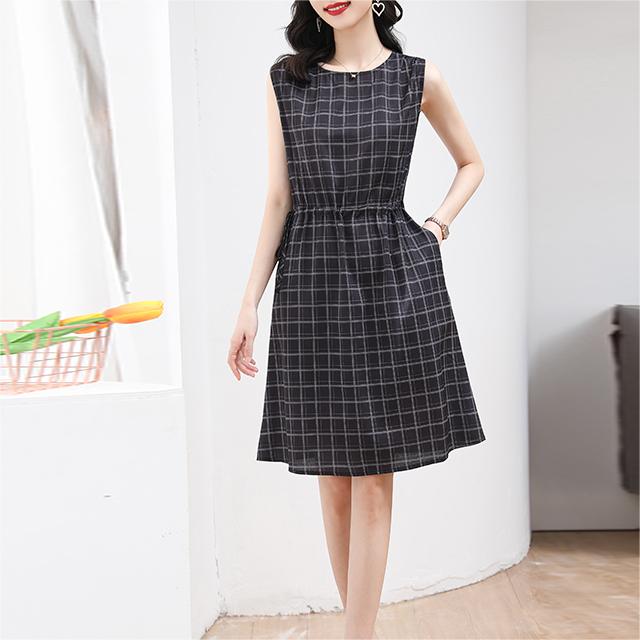 百搭格紋印花無袖背心連衣裙