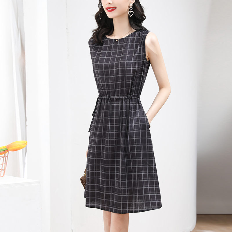 百搭格紋印花無袖背心連衣裙