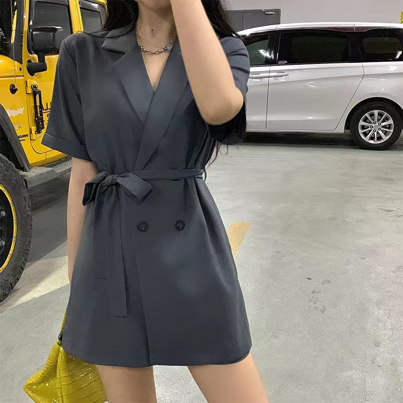 時尚純色V領西裝連身短褲