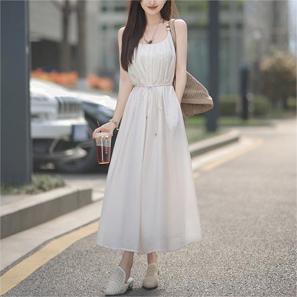 法式純色吊帶無袖連身裙