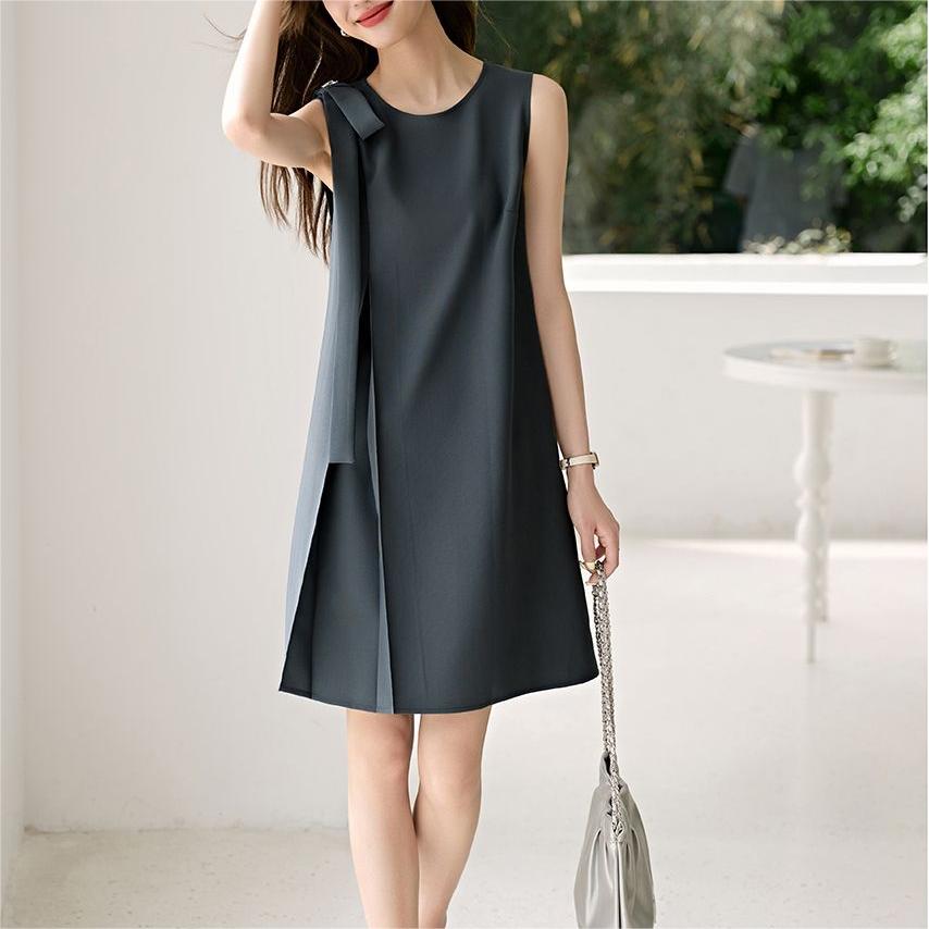 設計感拼接蝴蝶結無袖圓領連身裙