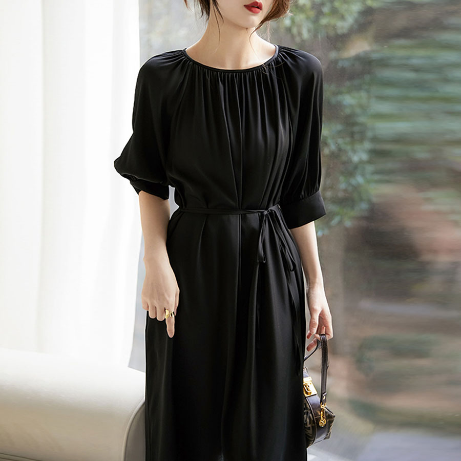 法式純色收腰燈籠袖連身裙