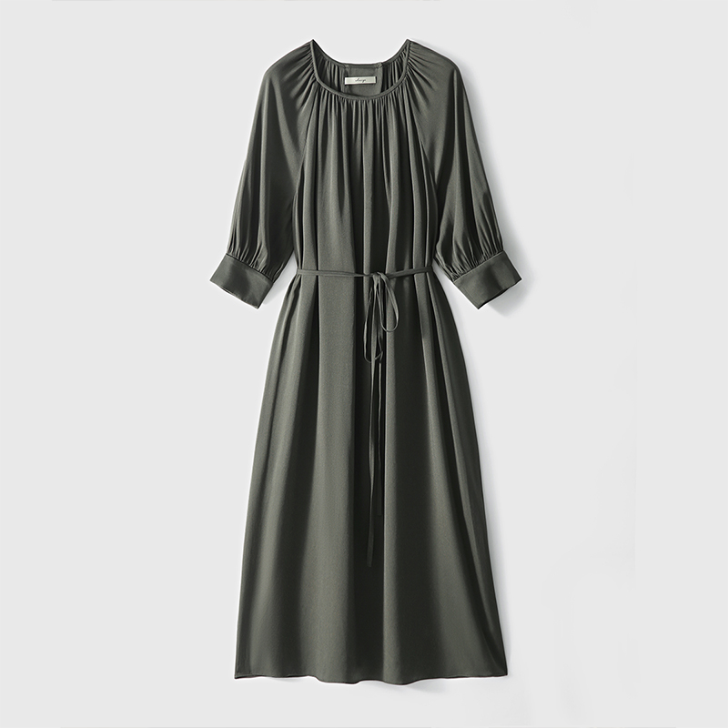 法式純色收腰燈籠袖連身裙