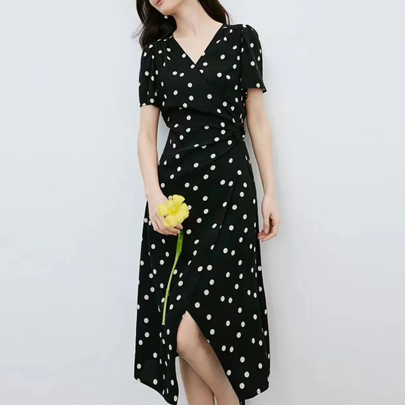 時尚波點泡泡袖收腰V領套頭連身裙