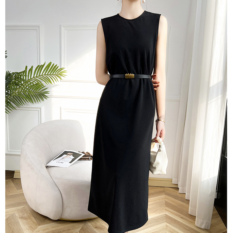 氣質純色圓領無袖連身裙