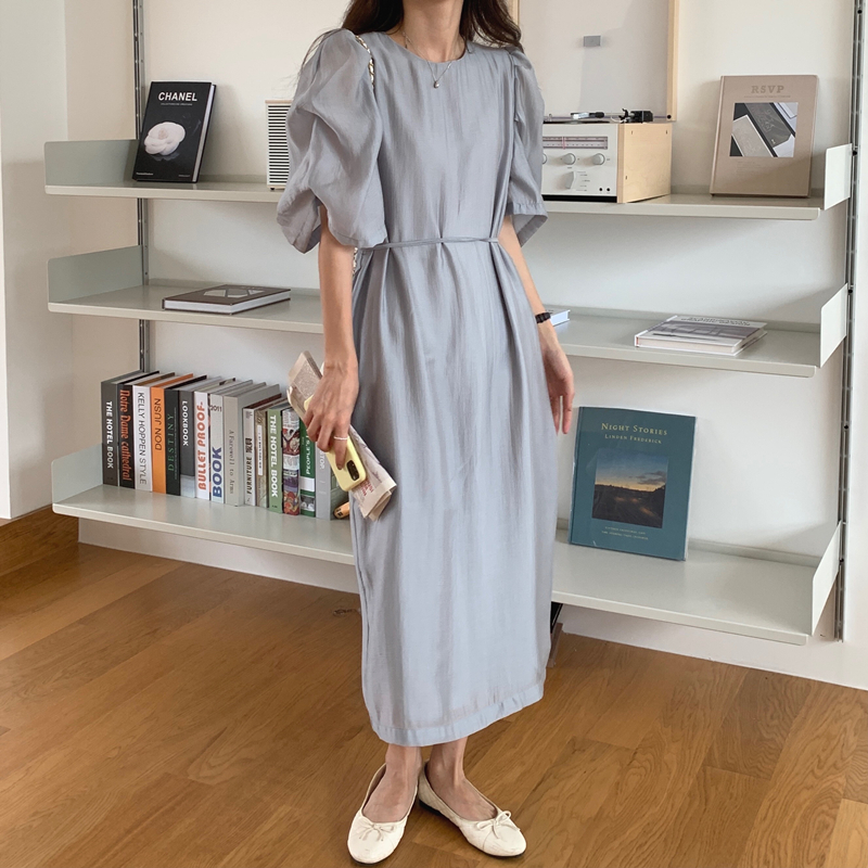 復古褶皺泡泡袖繫帶後開叉連身裙