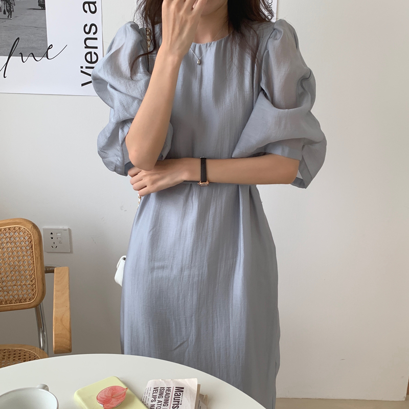 復古褶皺泡泡袖繫帶後開叉連身裙