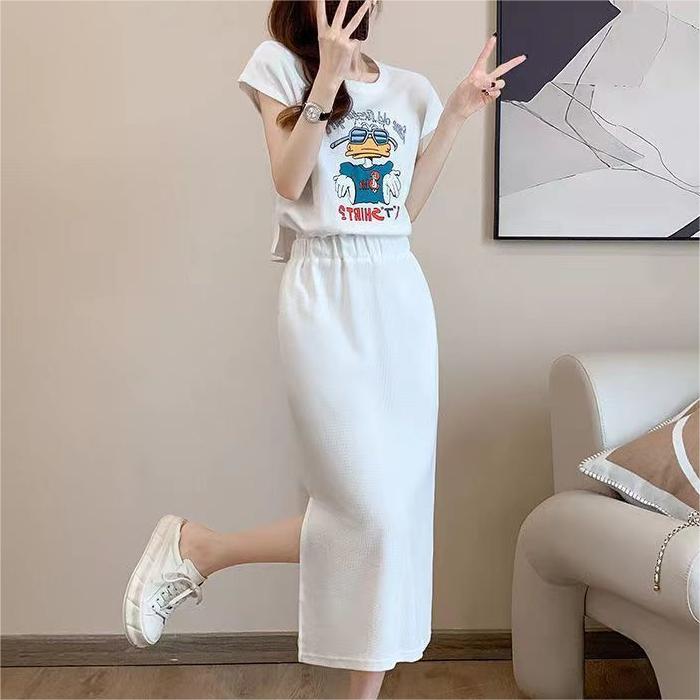 休閑卡通印花T恤洋裝