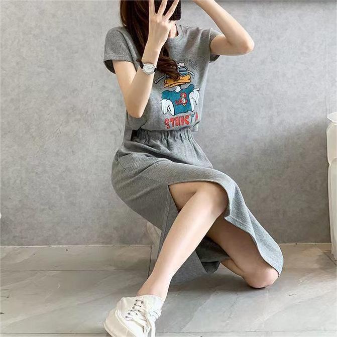 休閑卡通印花T恤洋裝