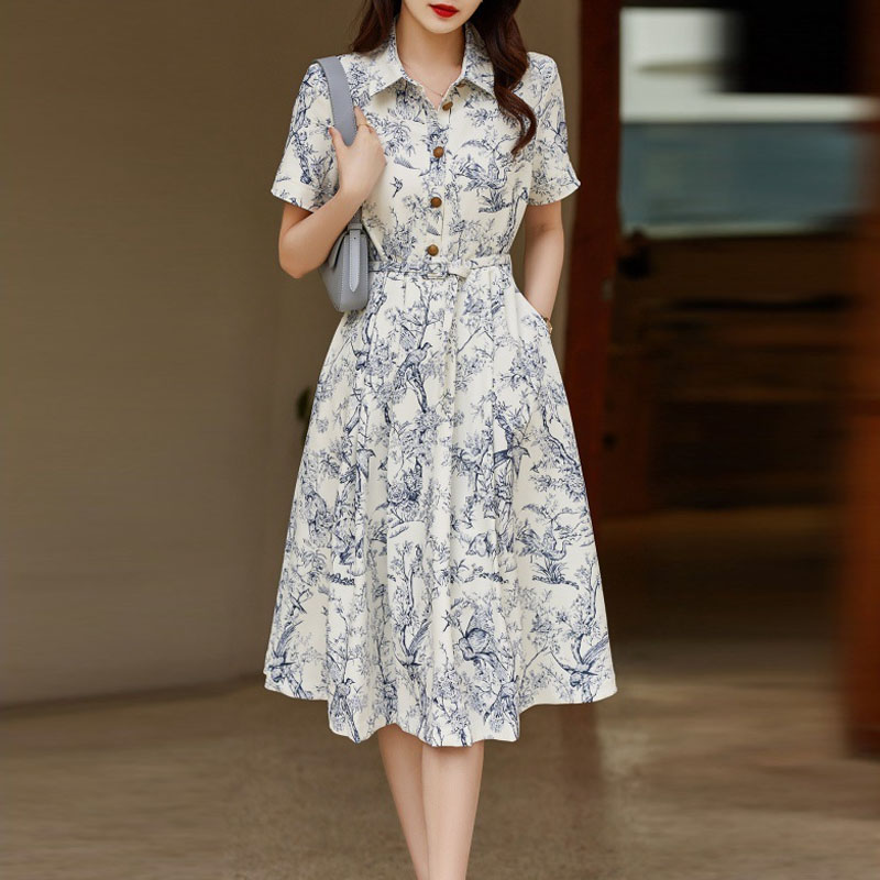 氣質花鳥印花翻領半開襟中長洋裝
