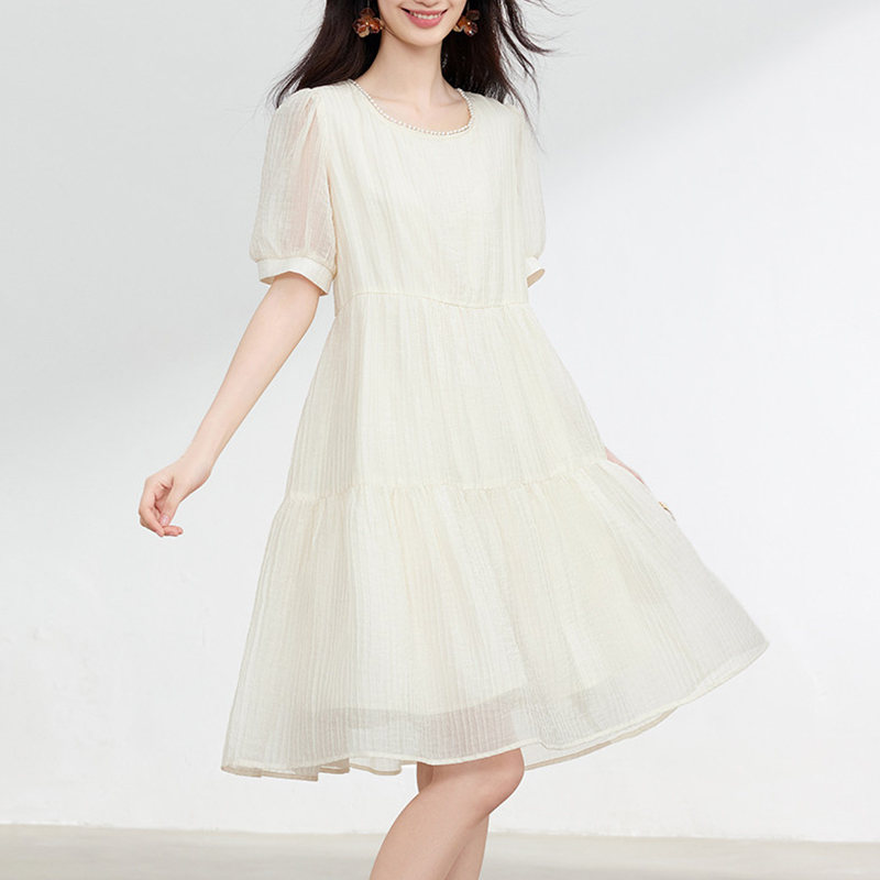 甜美風純色泡泡袖收腰洋裝