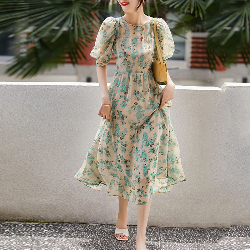 休閑碎花泡泡袖連身裙