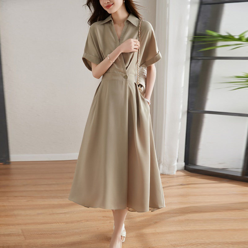 設計感純色收腰襯衫連身裙