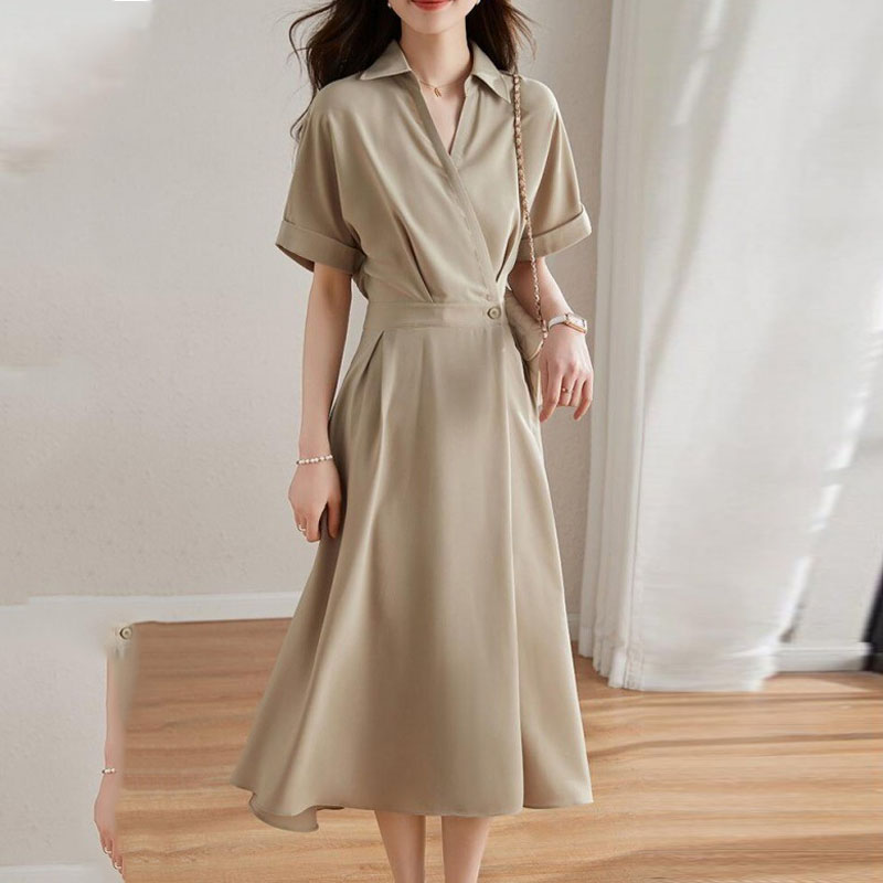設計感純色收腰襯衫連身裙